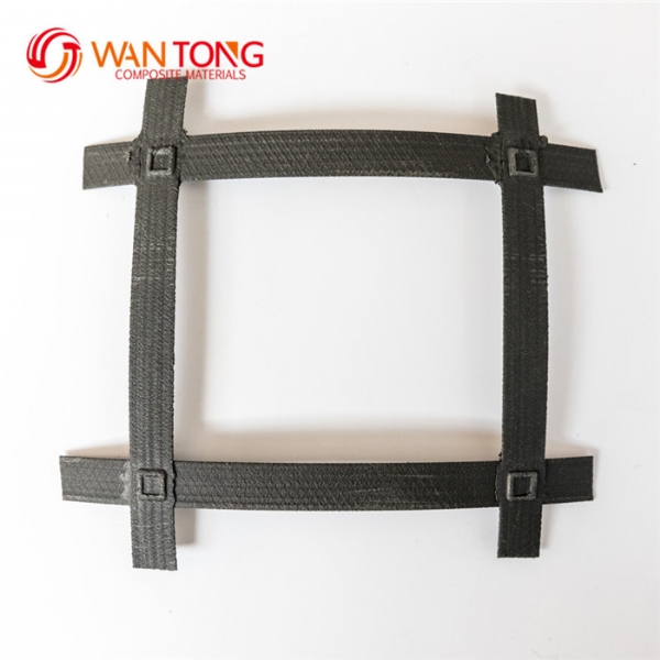 突結(jié)點(diǎn)鋼塑土工格柵