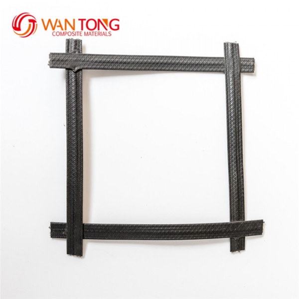 鋼塑復(fù)合土工格柵